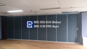 Pintu Partisi Penyekat Ruangan