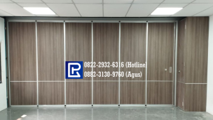 Pintu Penyekat Ruangan