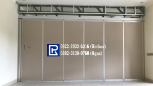 Pintu Partisi Penyekat Ruangan